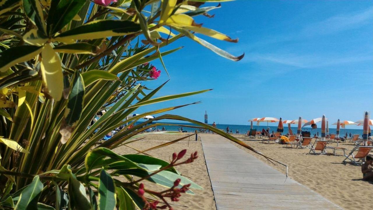 Appartamenti Sirio Via Pesci 6,8,14 Bibione Zewnętrze zdjęcie